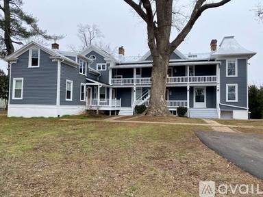 Main picture of 2000 Marchant St
