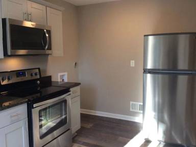 Main picture of 1616 Honeysuckle Rd