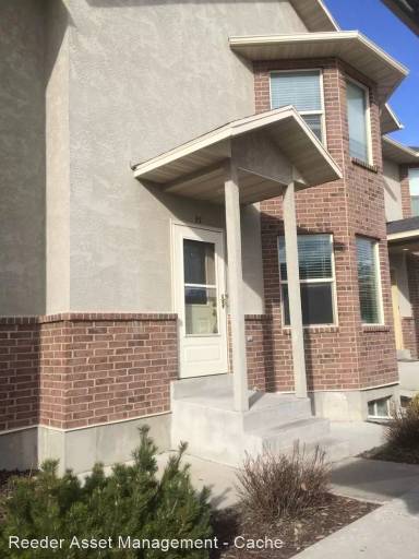 Main picture of 101 E 630 N