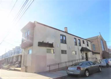 Main picture of 4900 Princeton Ave