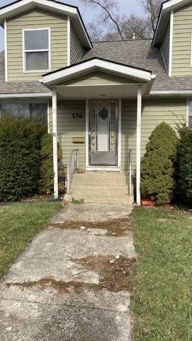 Main picture of 236 Kossuth St