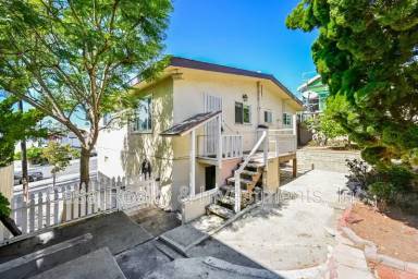 Main picture of 224 Arena St