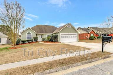 Main picture of 110 York Ln