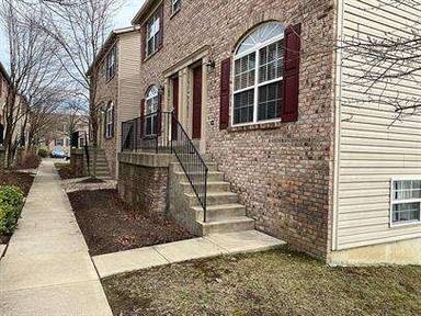 Main picture of 3057 Armory Dr