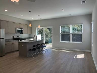 Main picture of 12 Nonnington Way