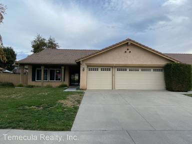 Main picture of 24440 Chaps Cir