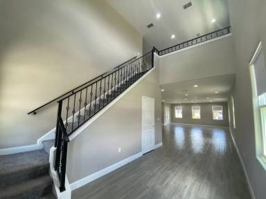 Main picture of 6557 Taxiway Cir