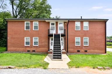 Main picture of 412 Hagood St