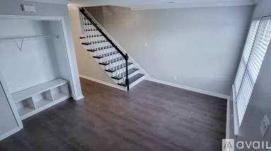 Main picture of 932 Kingsbury Dr