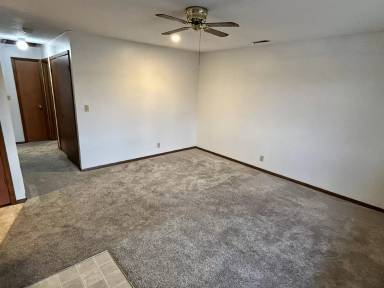 Main picture of 5503 S 31st St