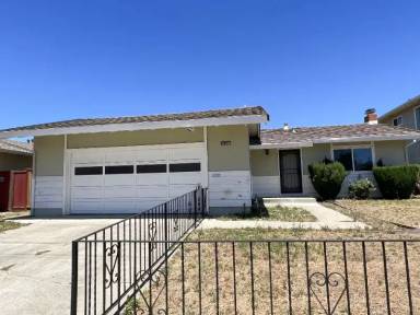 Main picture of 35108 Perry Rd