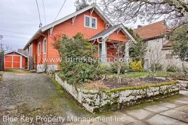Main picture of 4841 NE Garfield Ave