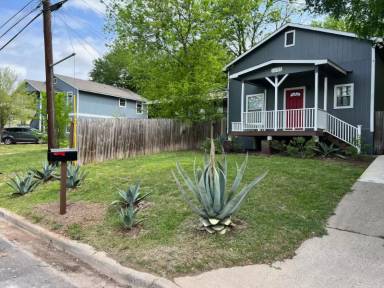 Main picture of 1203 Eleanor St
