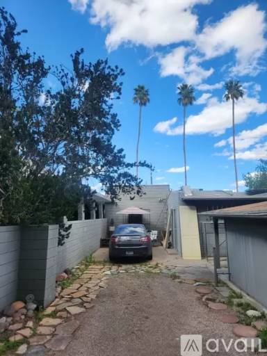 Main picture of 7113 E Main St