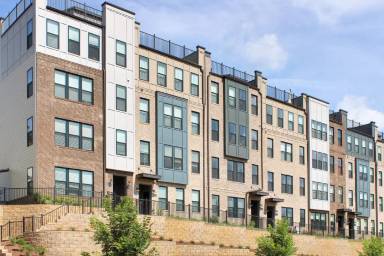 Main picture of 670 Noush Ct