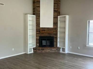 Main picture of 1132 SW 40th St