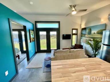 Main picture of 5 Las Palomas Ln