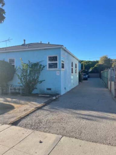 Main picture of 1321 Ocean Park Blvd