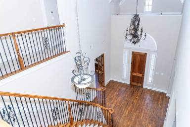 Main picture of 1836 Walnut Springs Dr