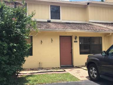 Main picture of 5184 Jog Ln