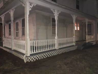 Main picture of 657 S Main St