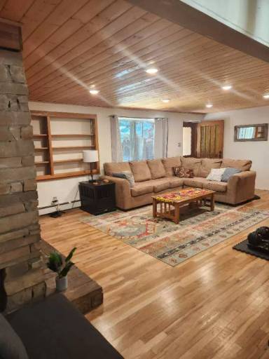 Main picture of 419 Kit Carson Rd