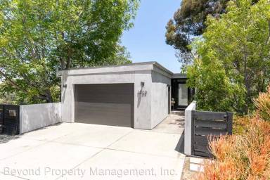 Main picture of 3009 Boundary St