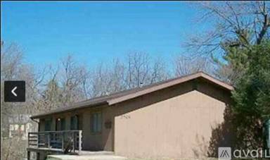 Main picture of 3909 West St
