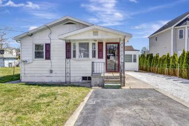 Main picture of 325 Saint George Rd