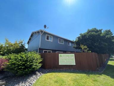 Main picture of 427 NE Thurston Ave