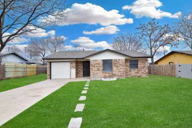 Main picture of 3703 Pilgram Dr