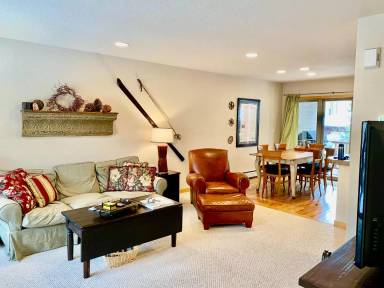 Main picture of 102 Sawyer Cir
