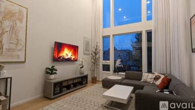 Main picture of 2616 E Yesler Way