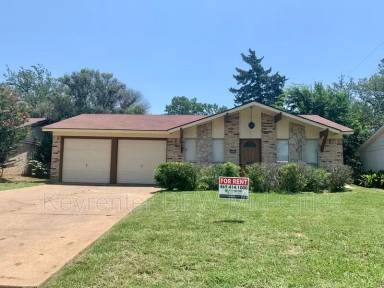 Main picture of 3410 Cheyenne St