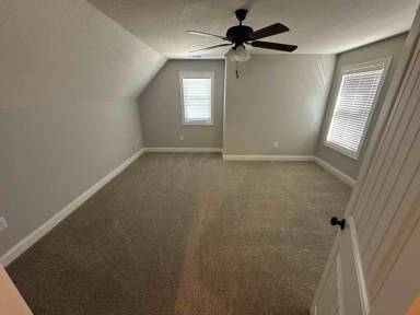 Main picture of 136 Silverside Dr