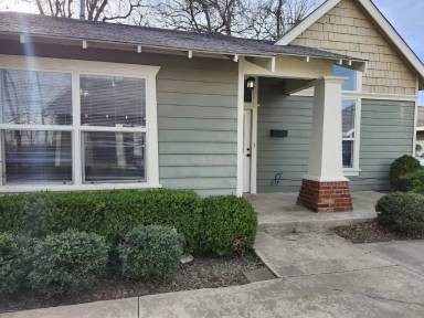 Main picture of 1212 NW 22nd St