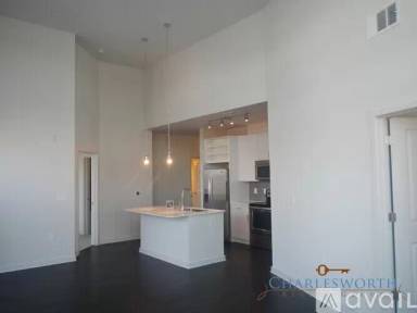 Main picture of 367 Moreland Ave NE