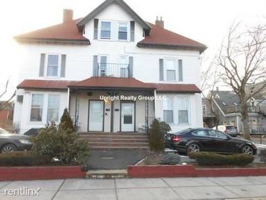 Main picture of 21 Linden St