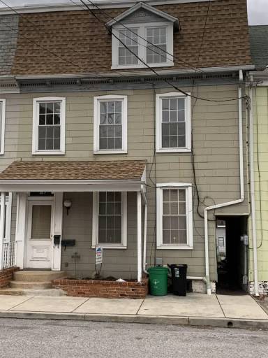 Main picture of 107 E 7th Ave
