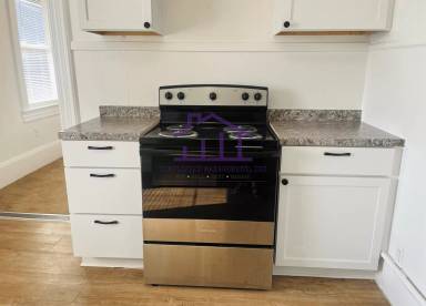 Main picture of 111 Ash St