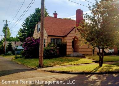 Main picture of 951 Gaines St NE
