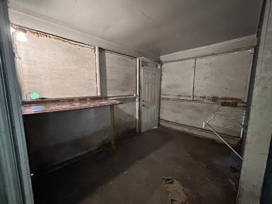 Main picture of 476 Dykes St