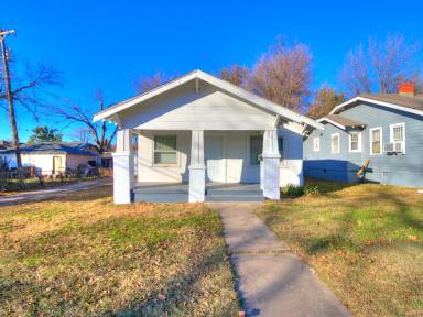 Main picture of 2021 NW 15th St