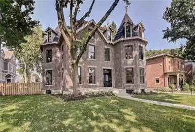 Main picture of 1340 N Park Ave