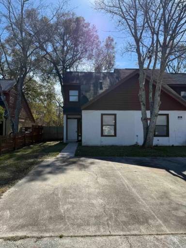 Main picture of 7624 Melissa Ct N