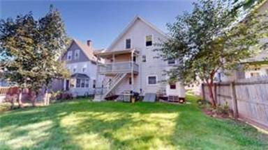 Main picture of 164 Grand St