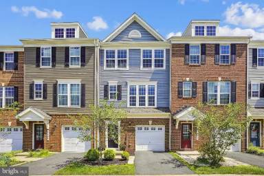 Main picture of 8407 Girvan Ct