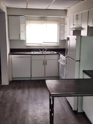 Main picture of 4 Beckfield St