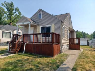 Main picture of 2936 Kenwood St