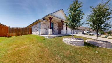 Main picture of 2417 Lavigne Ct
